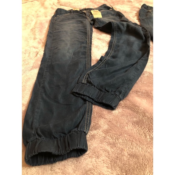 Denim Levi’s - Picture 3 of 4